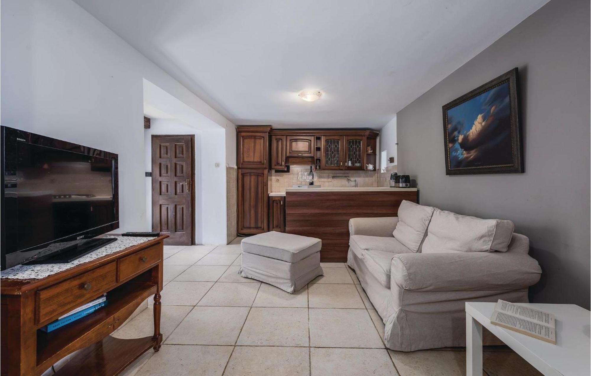 Nice Home In Bale With House A Panoramic View المظهر الخارجي الصورة