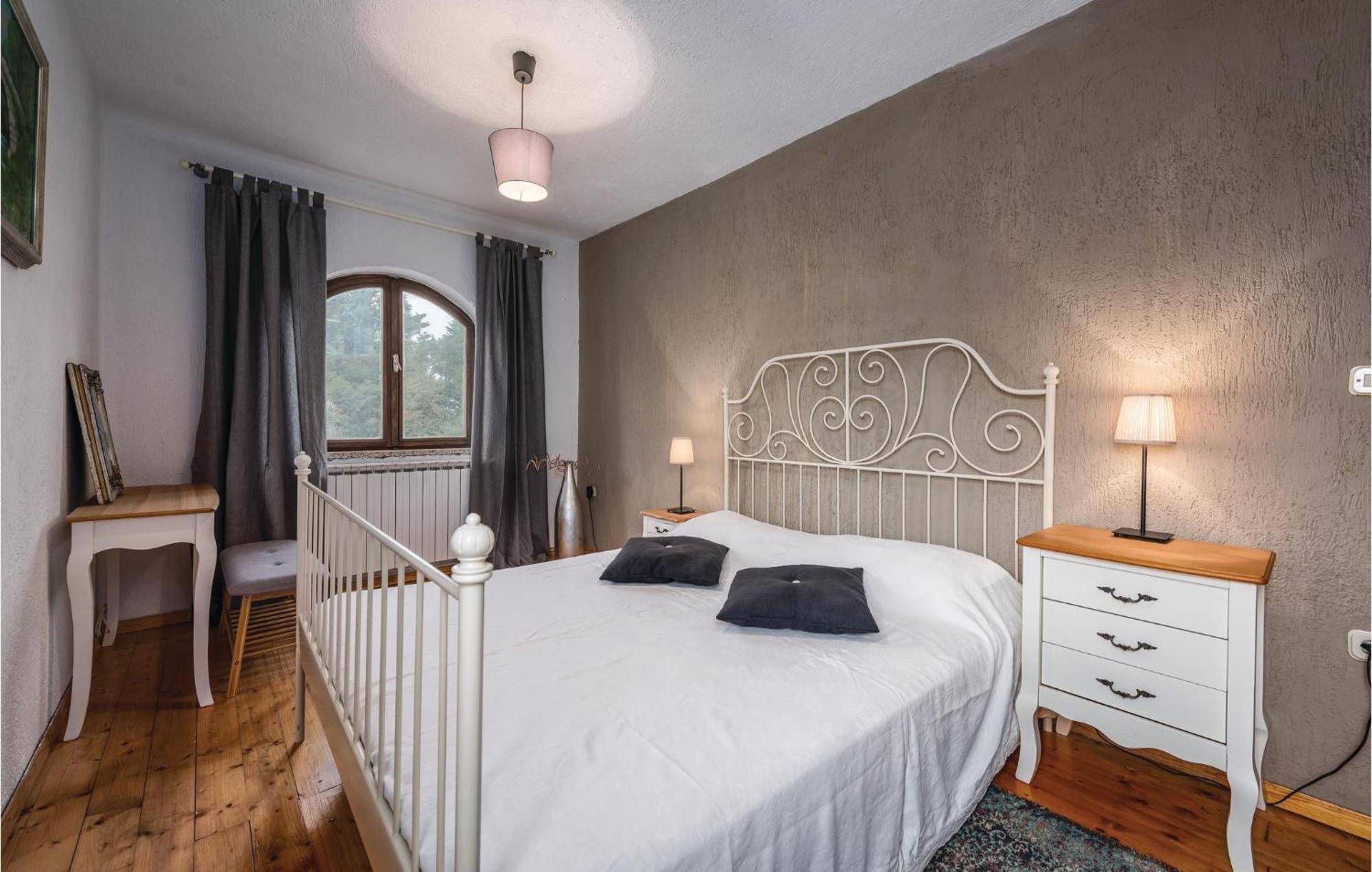 Nice Home In Bale With House A Panoramic View المظهر الخارجي الصورة