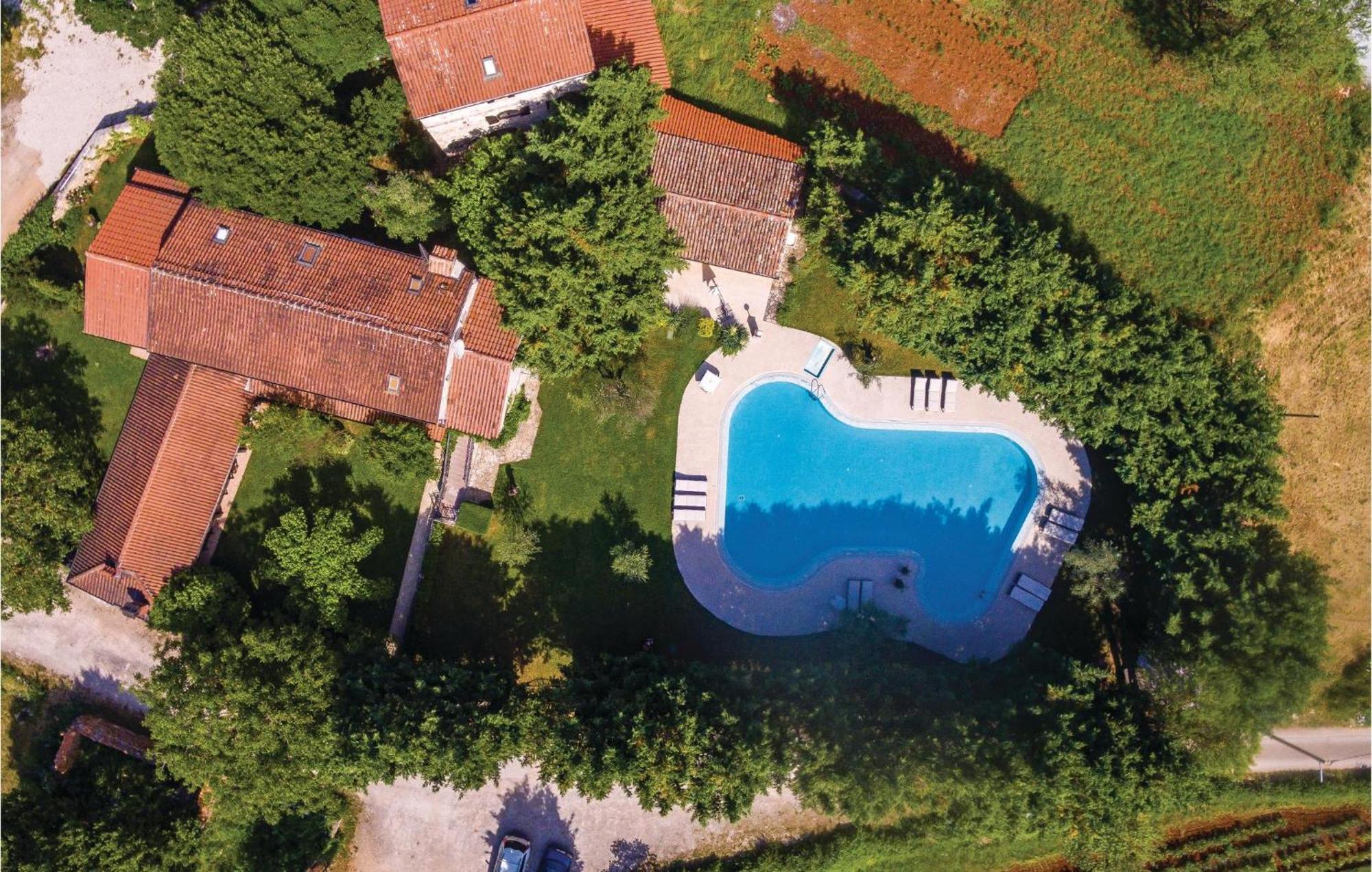 Nice Home In Bale With House A Panoramic View المظهر الخارجي الصورة
